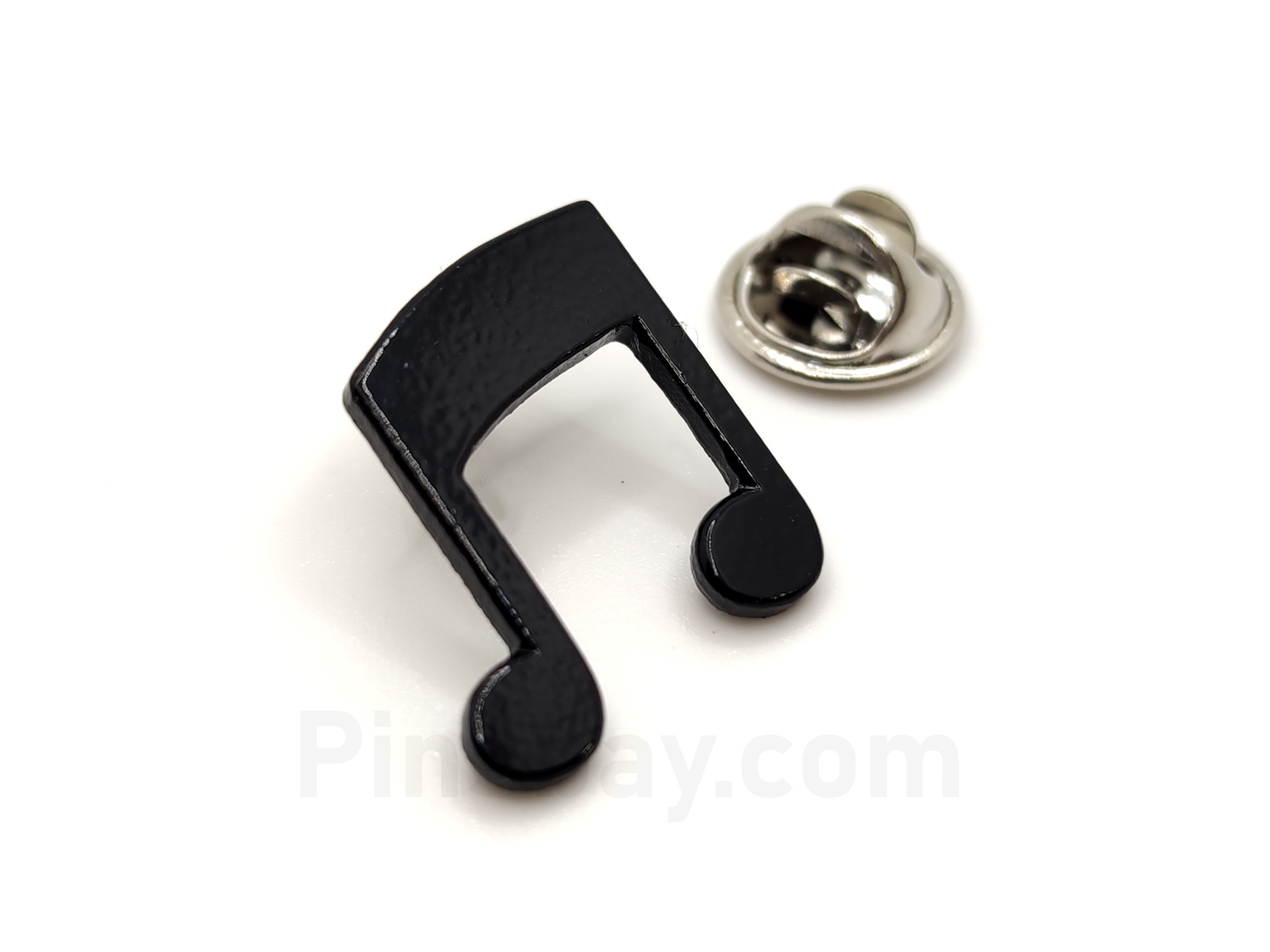 Metall Custom Pins aus schwarzem Gun Metal und Musikbrief.